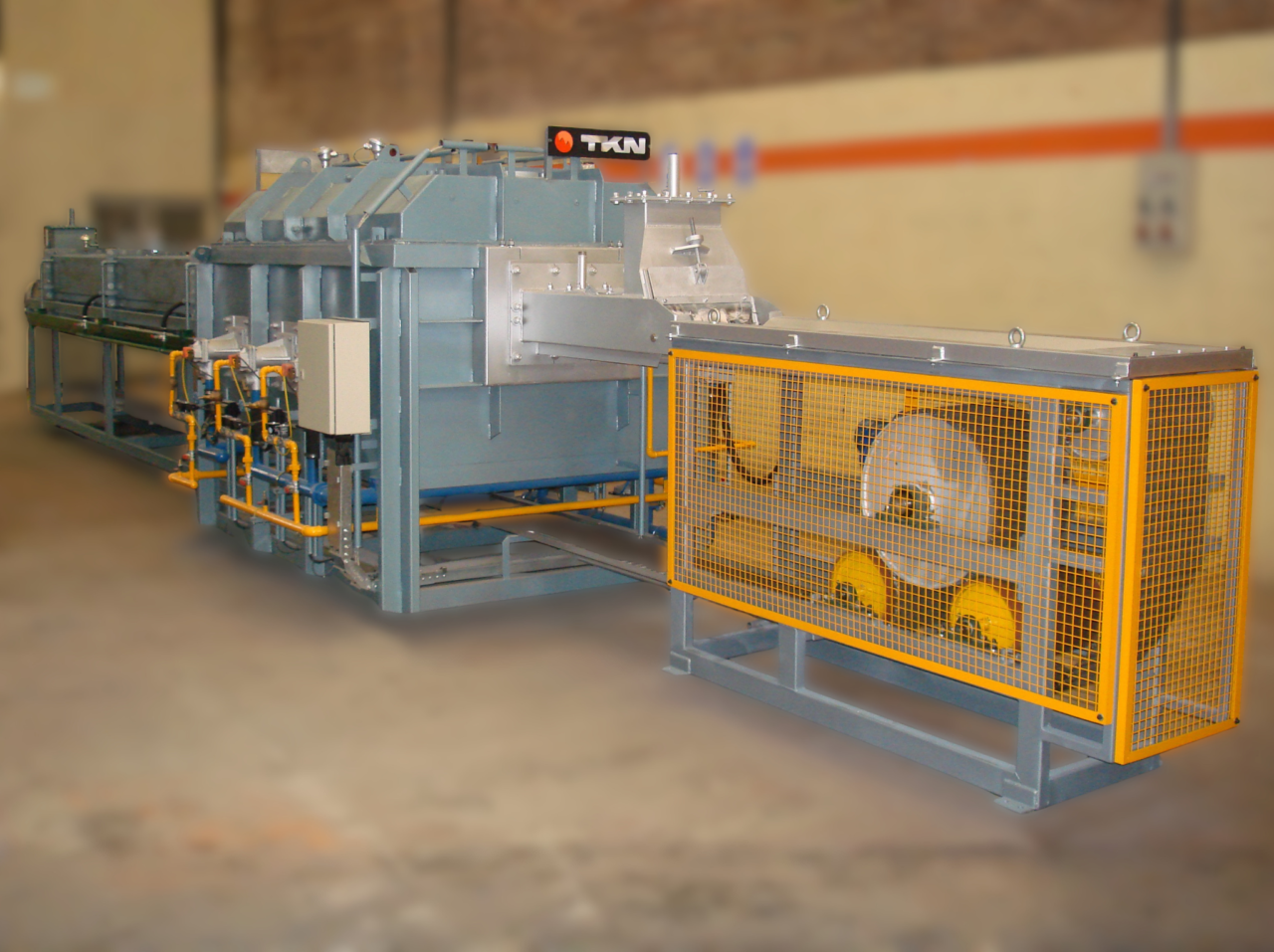 Continuous tempering furnance