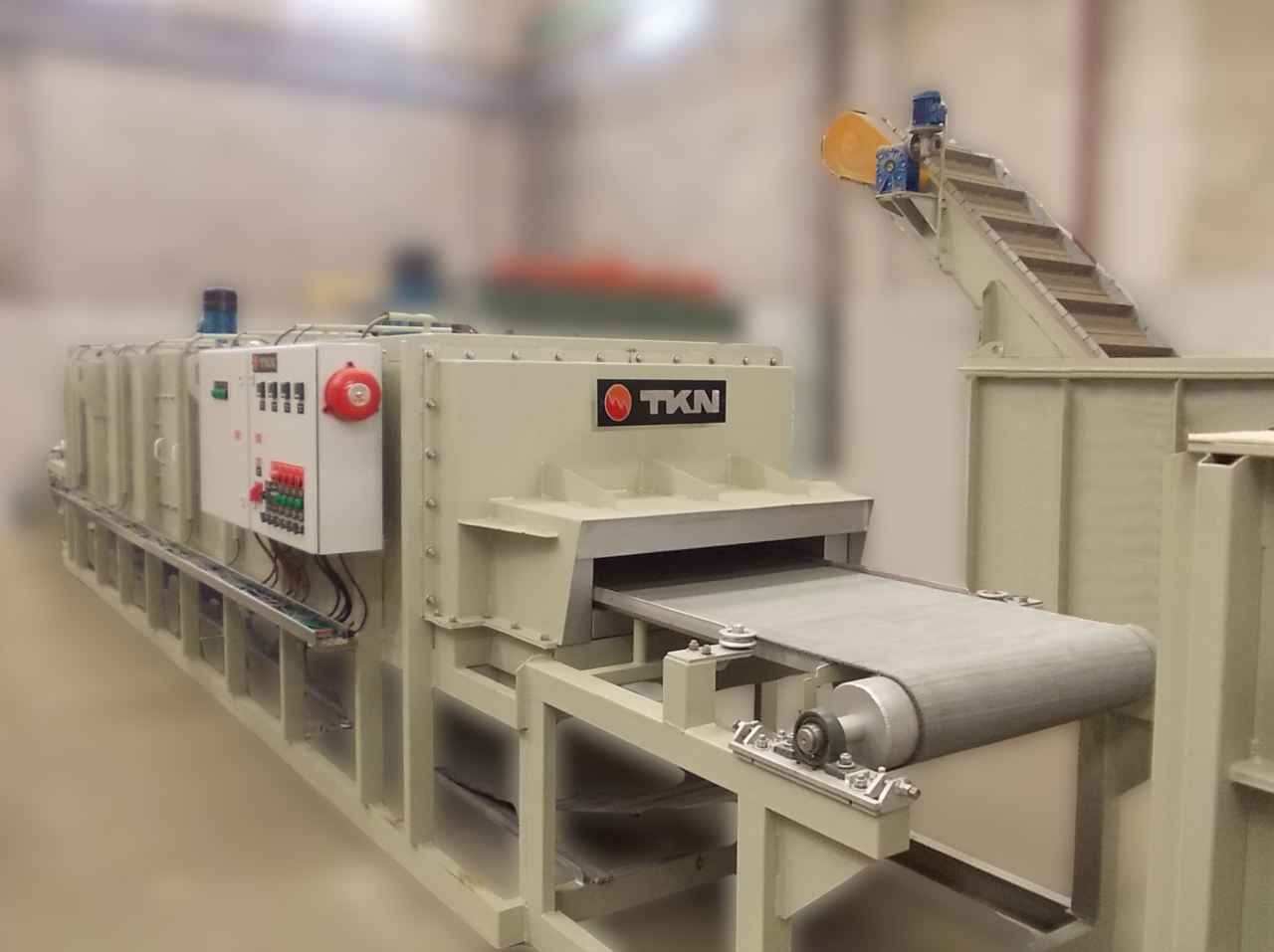 Screw tempering furnance